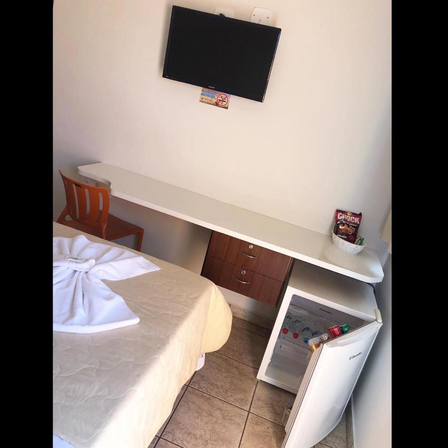Flip Palace Hotel Buriti Alegre Dış mekan fotoğraf